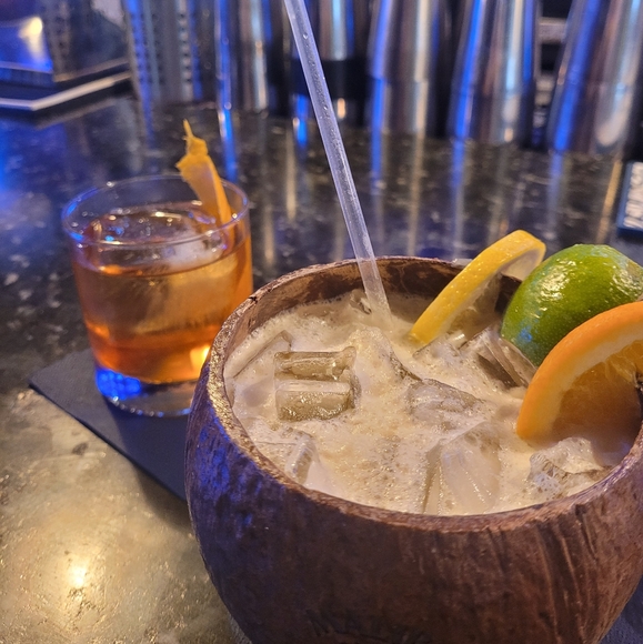 Meet your Posher, Lena - Picture 2 of 10